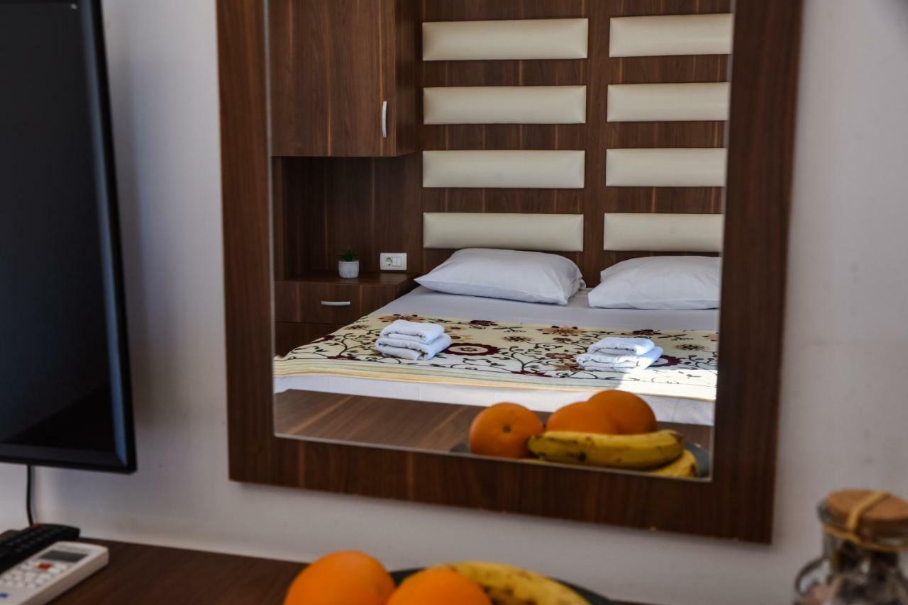 Riva Bed & Breakfast Ulcinj Ngoại thất bức ảnh