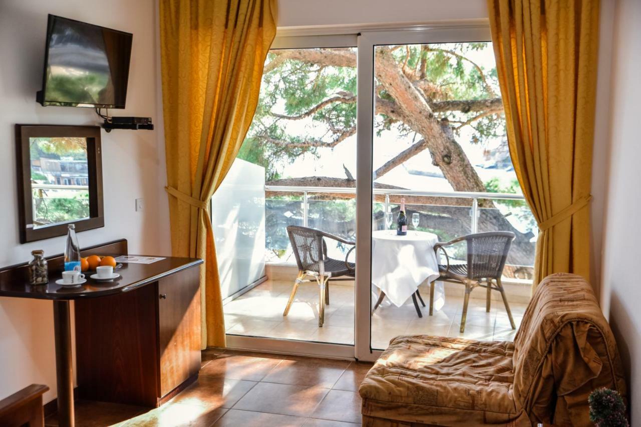 Riva Bed & Breakfast Ulcinj Ngoại thất bức ảnh